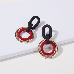 Alto dangle earrings